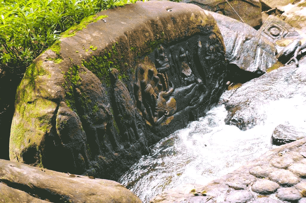 Kbal Spean Waterfall | ក្បាលស្ពាន