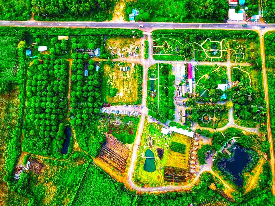 Suon Sne Chonabat | សួនស្នេហ៍ជនបទ