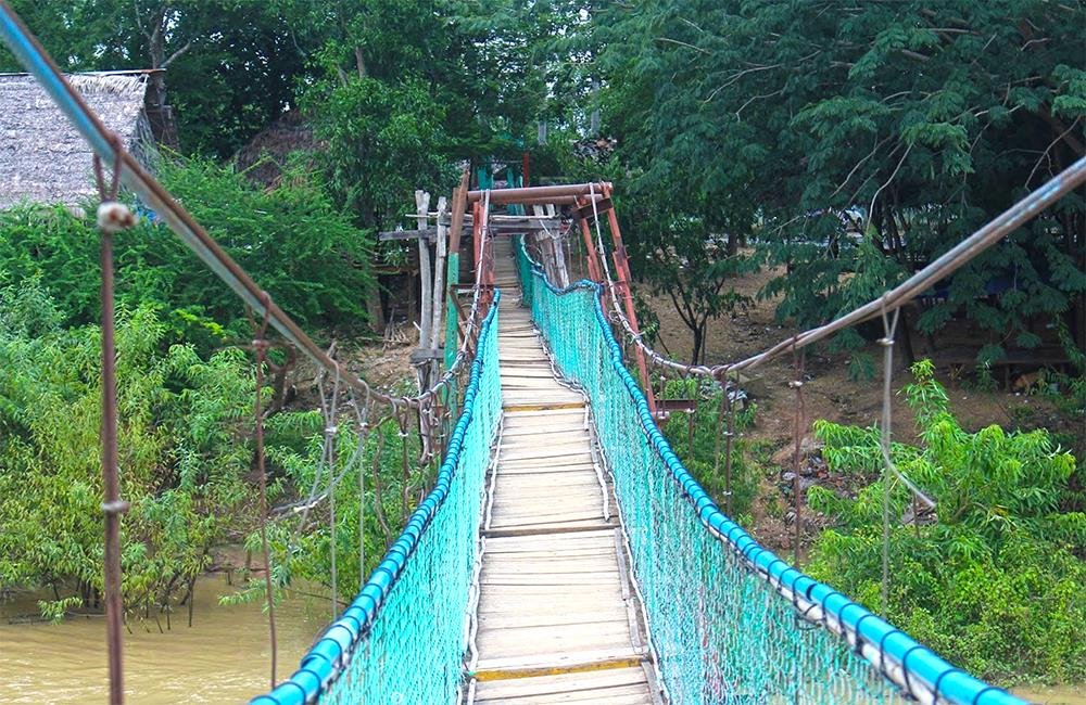 Am Pe Phnom | អំពែភ្នំ