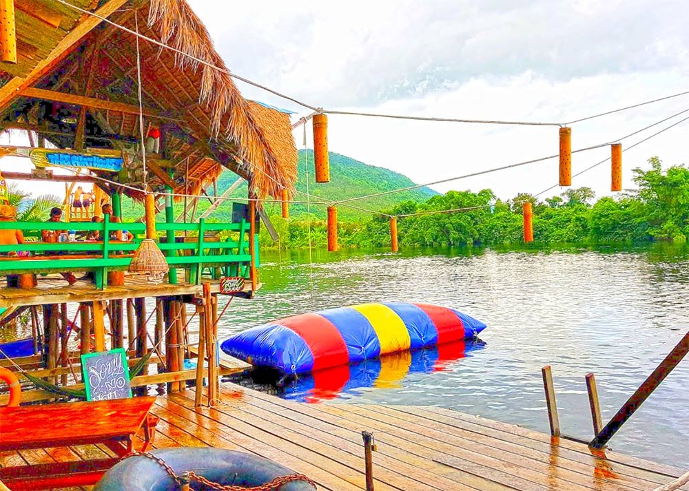 Arcadia Backpackers | សួនទឹកអាឃេឌៀ
