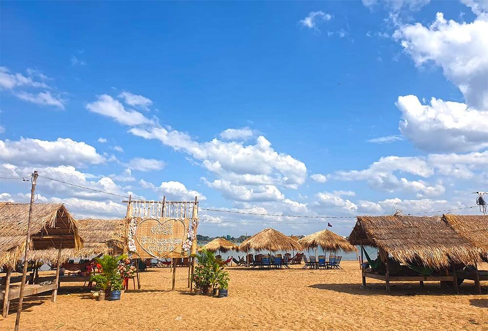 Koh Pen Beach | ឆ្នេរខ្សាច់កោះប៉ែន