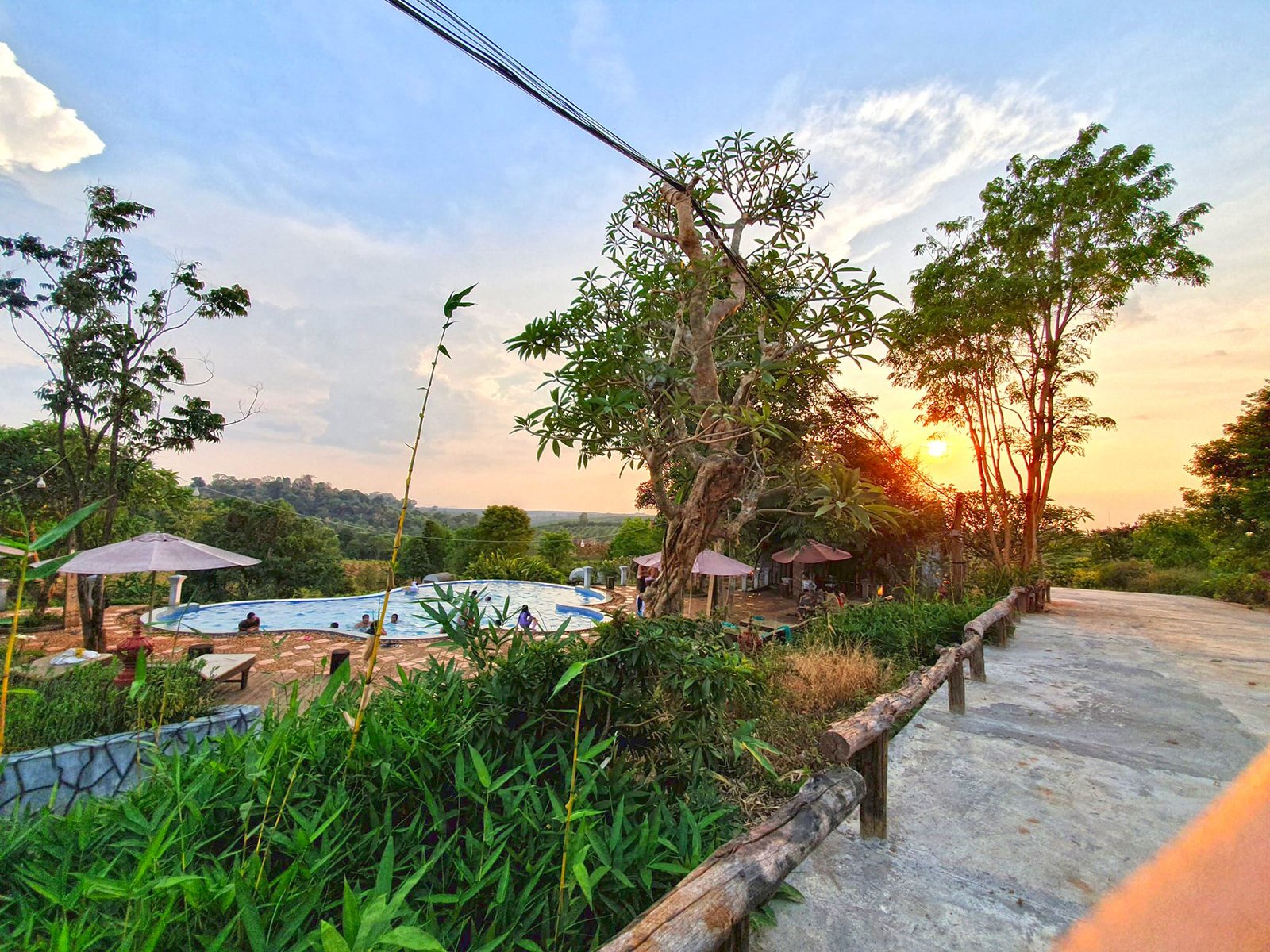 Ratanak Resort | រតនៈ រីសត