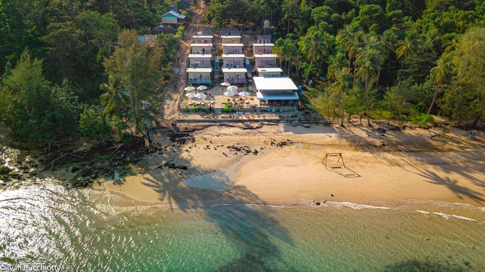 Naroth Beach Bungalow | បឹងហ្គាឡូ ឆ្នេរណារដ្ឋ
