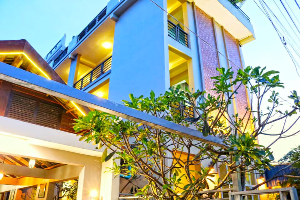 NAKRU Guesthouse & Restaurant | ភោជនីយដ្ឋាន & ផ្ទះសំណាក់ អ្នកគ្រូ