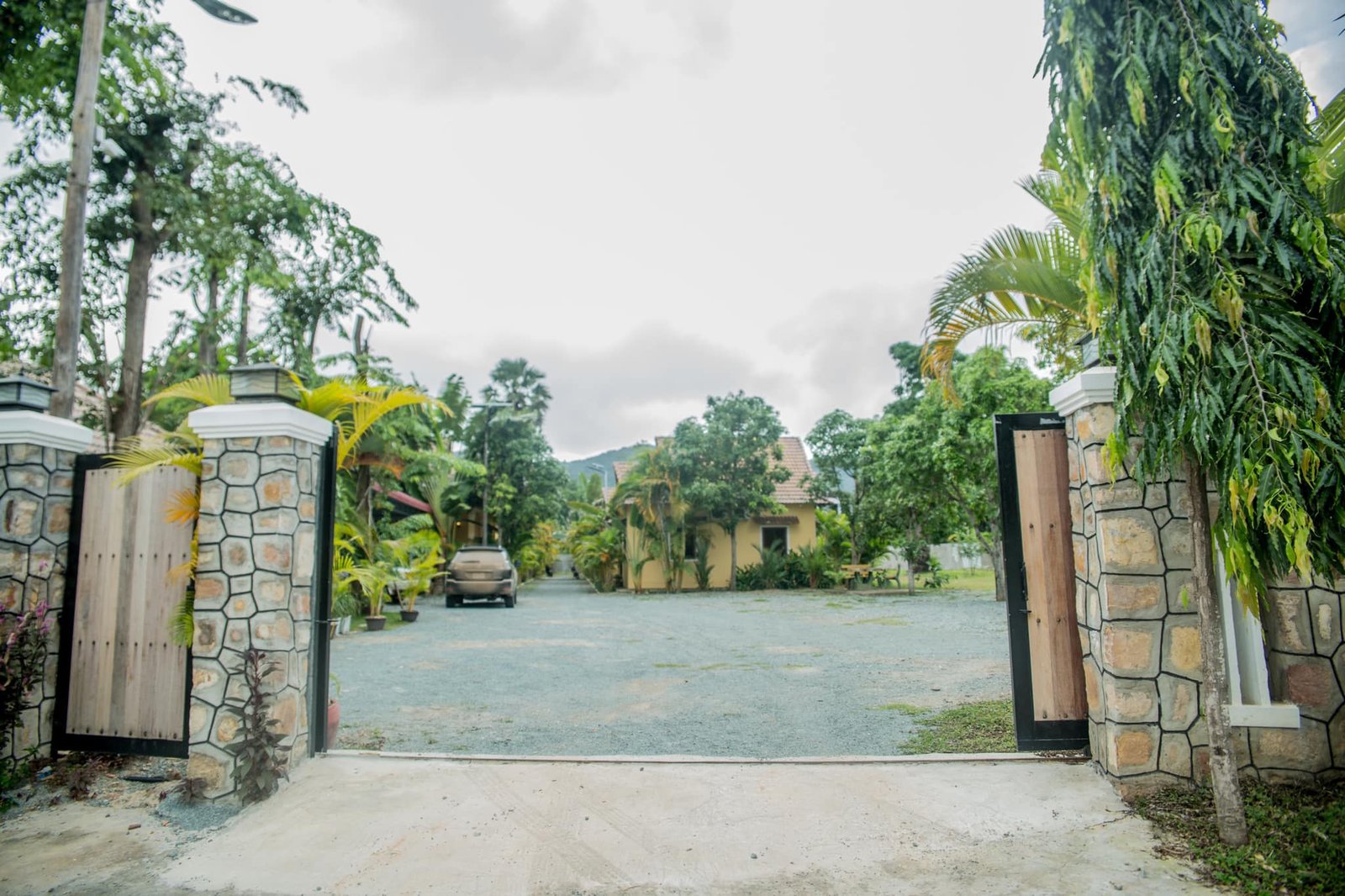 Diamond Kep Bungalow | ដាយមុិន កែប បឹងហ្គាឡូ