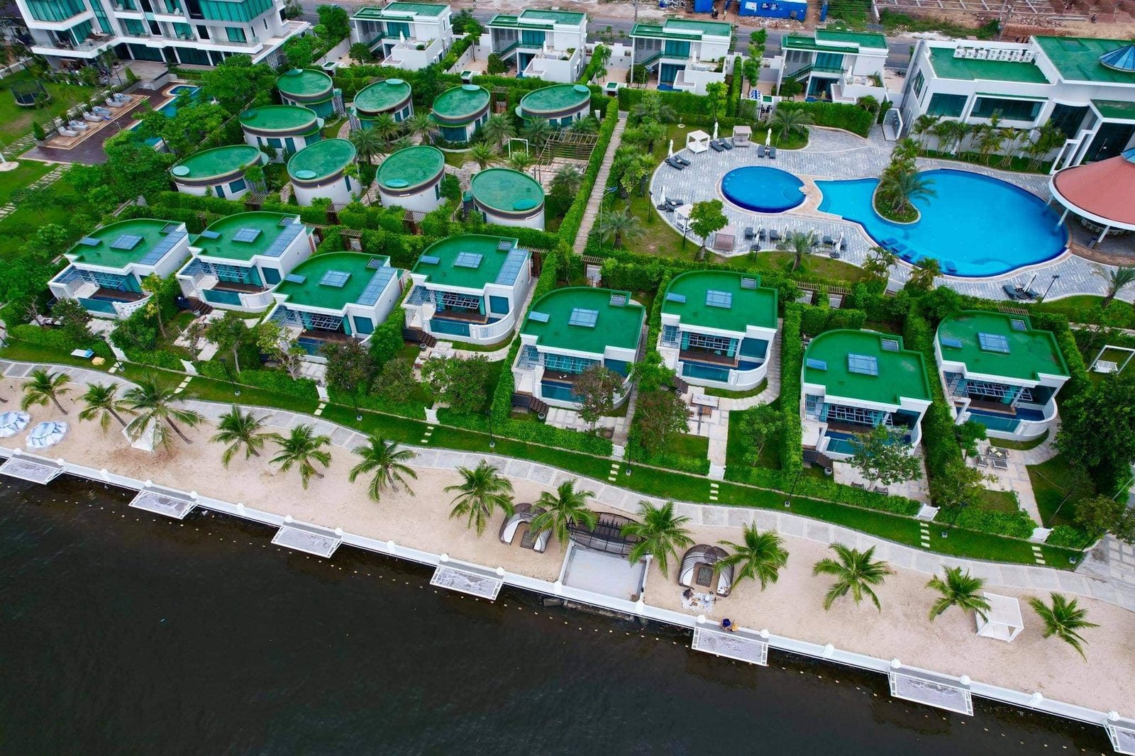 Castle Bayview Resort & Spa | ខាសល បេវិយូ រីសត