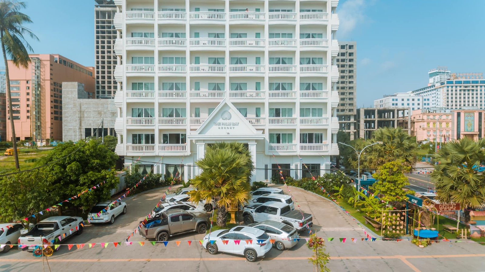 The Palm Bay Resort | ដឹក ផាម បេ រីសត