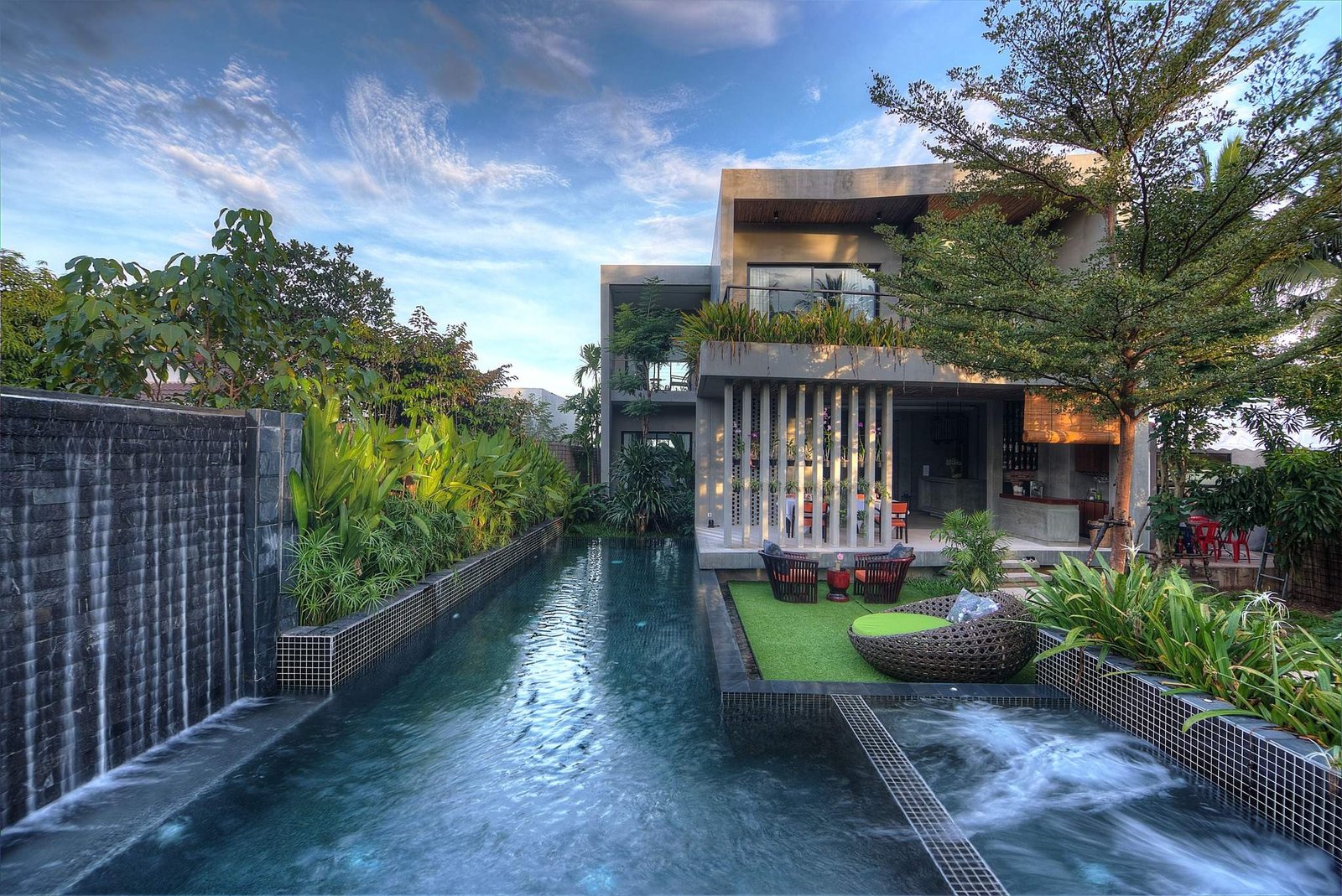 Theary Luxury Villa | ធារី លុចសើរី វីឡា